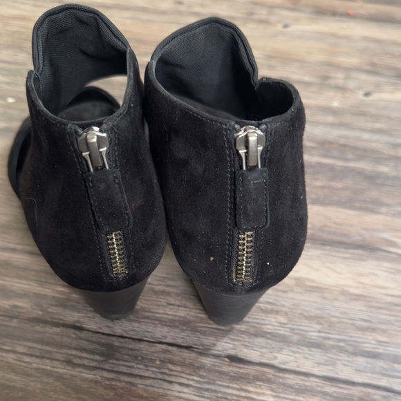 Eileen Fisher Open Toe Sandals - Picture 4 of 13